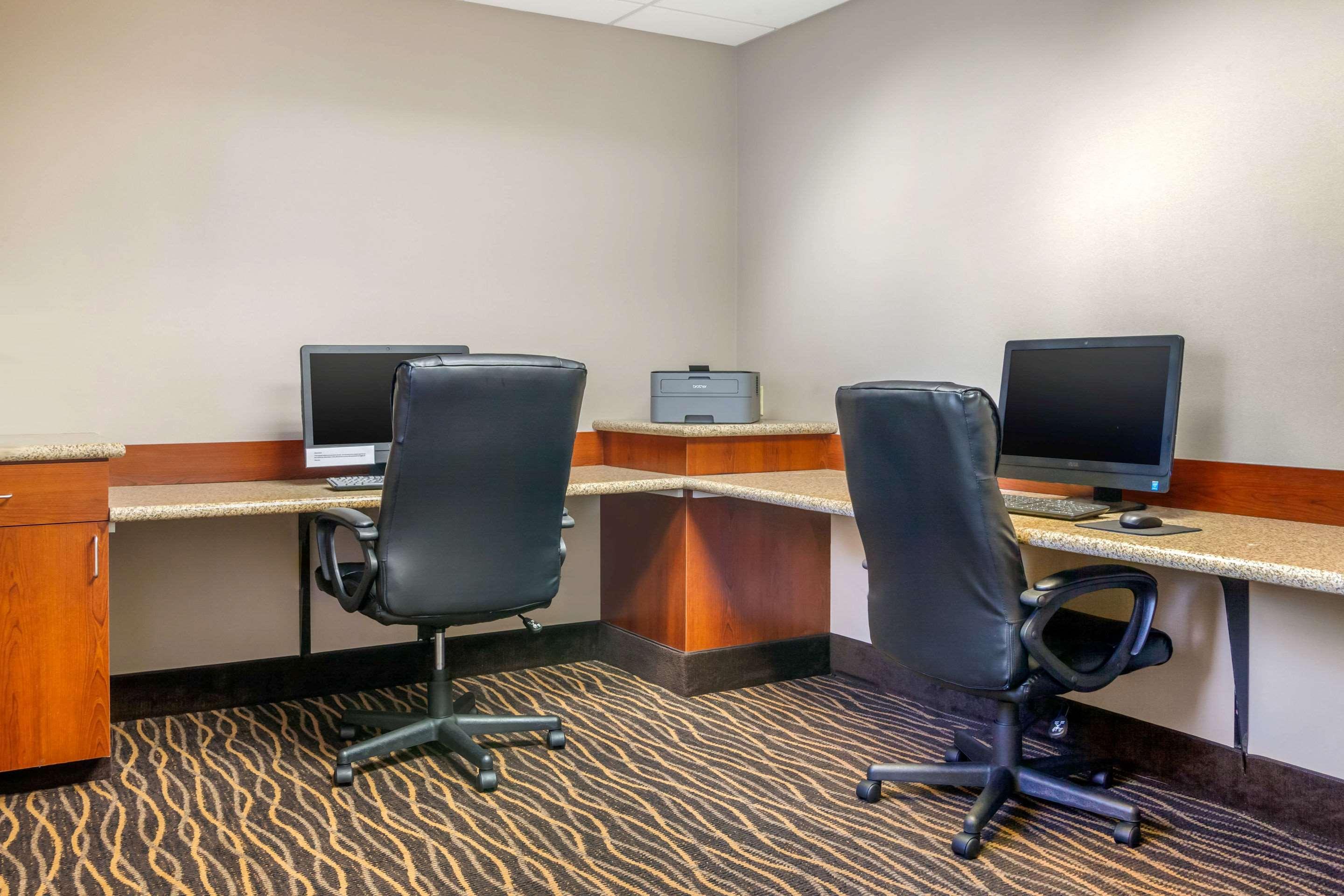 Sleep Inn & Suites Airport Милуоки Екстериор снимка